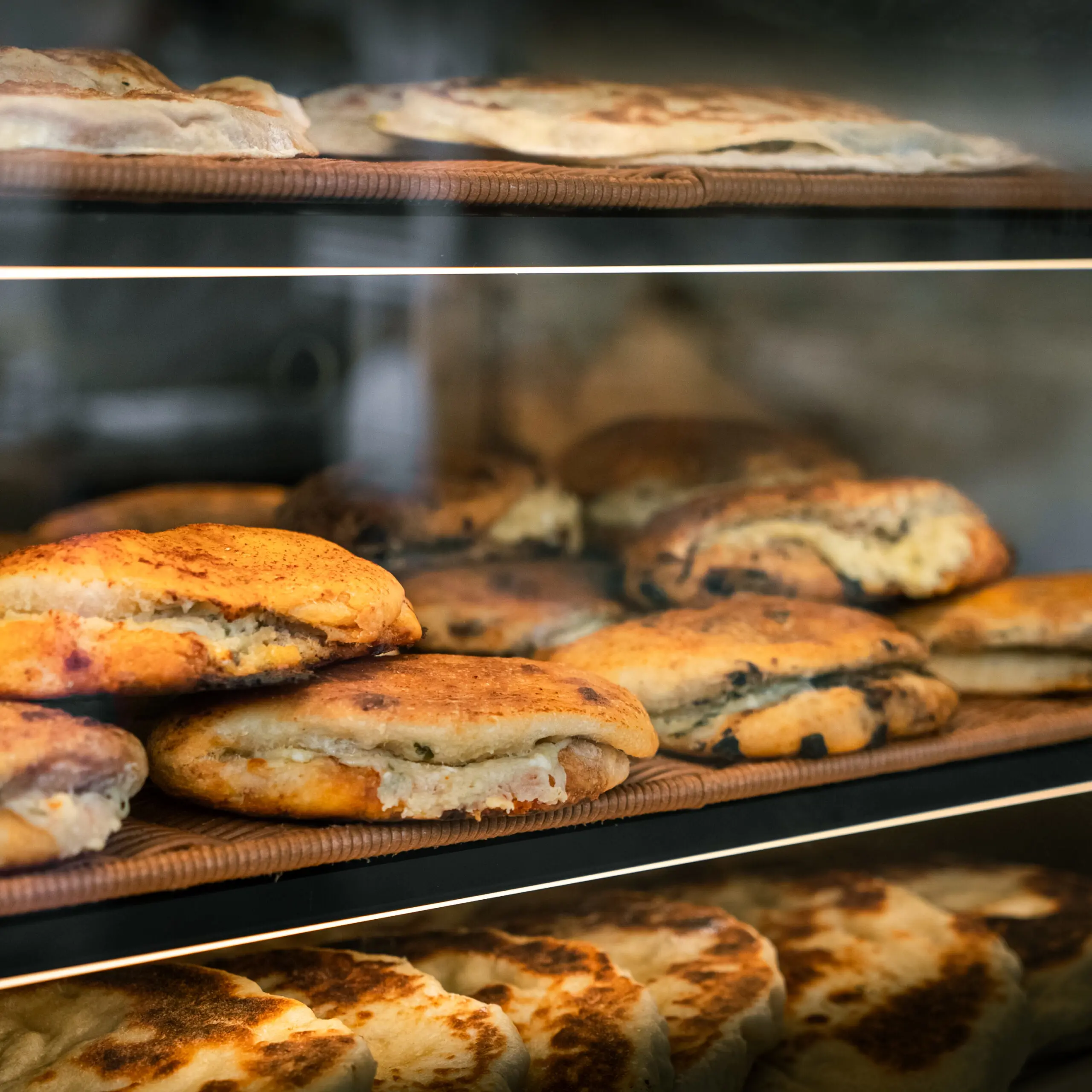 Poğaça traditionnelle turque au fromage faite maison